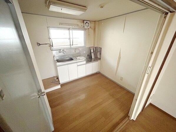 丹頂マンションの物件内観写真